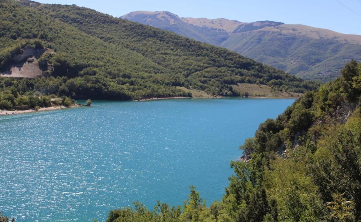 Locanda Della Pieve Pievebovigliana Экстерьер фото